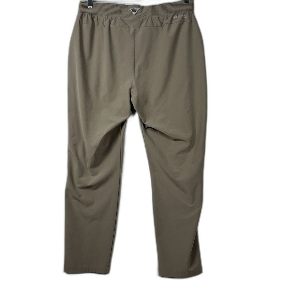 Columbia PFG Women's L Short Khaki Performance Pants Zip Pockets Stretch Hiking - Picture 3 of 11